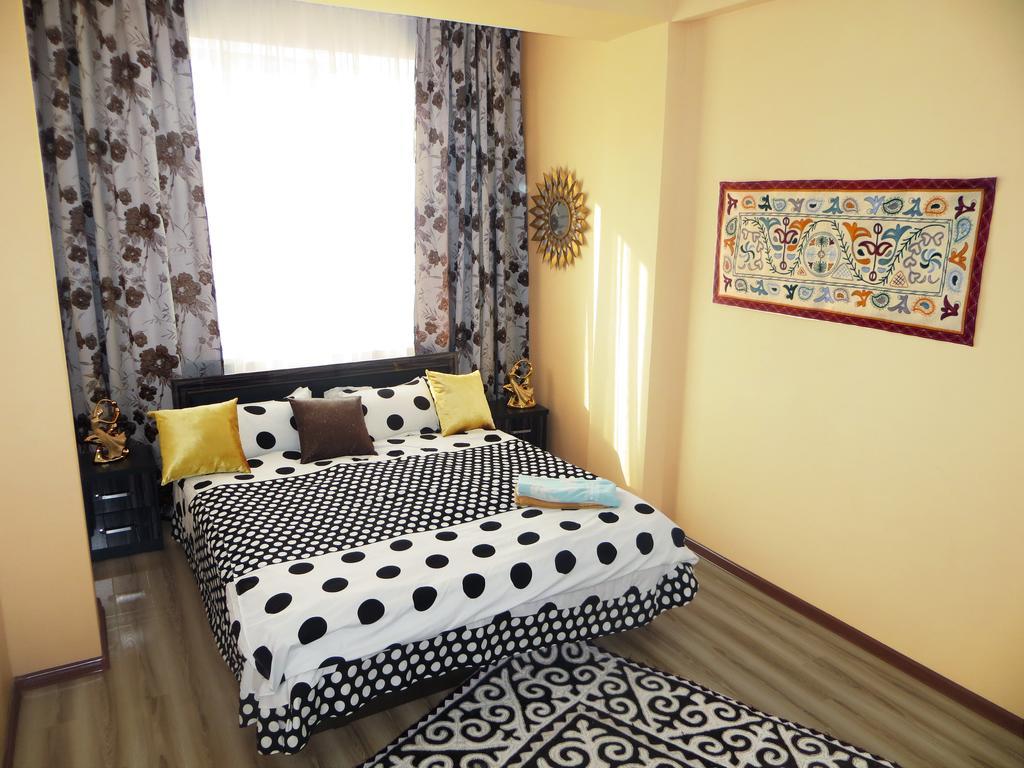 Bishkek Maximus Apartament 2 外观 照片